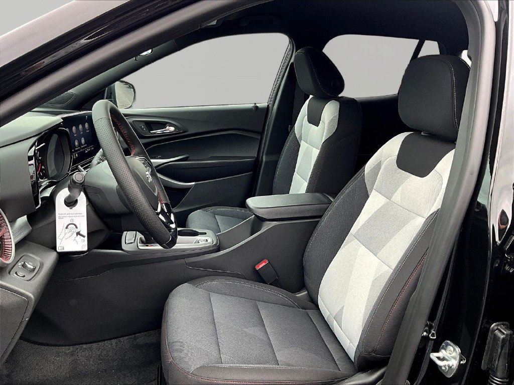 2026 Chevrolet Trax RS - Photo 16