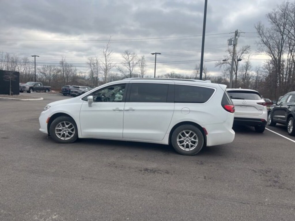 Used 2021 Chrysler Pacifica