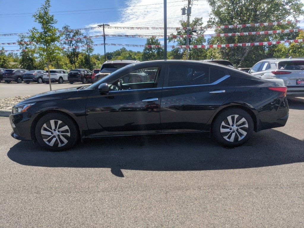 Used 2021 Nissan Altima S with VIN 1N4BL4BV9MN377876 for sale in Batavia, OH