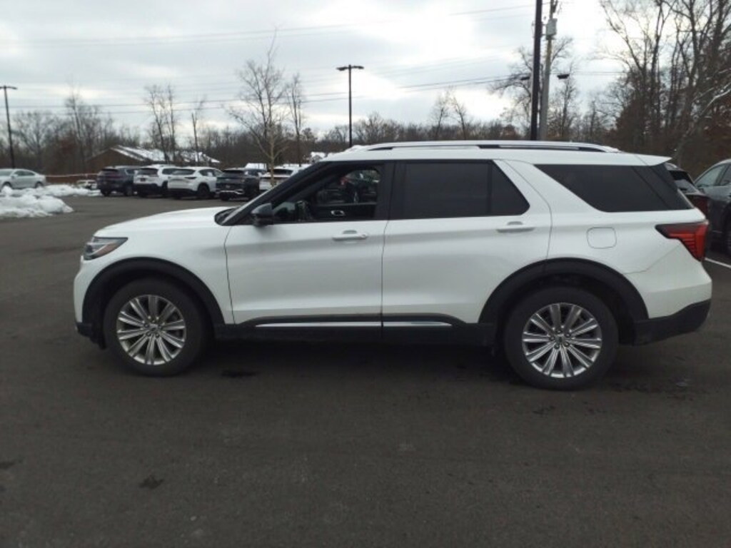 Used 2025 Ford Explorer