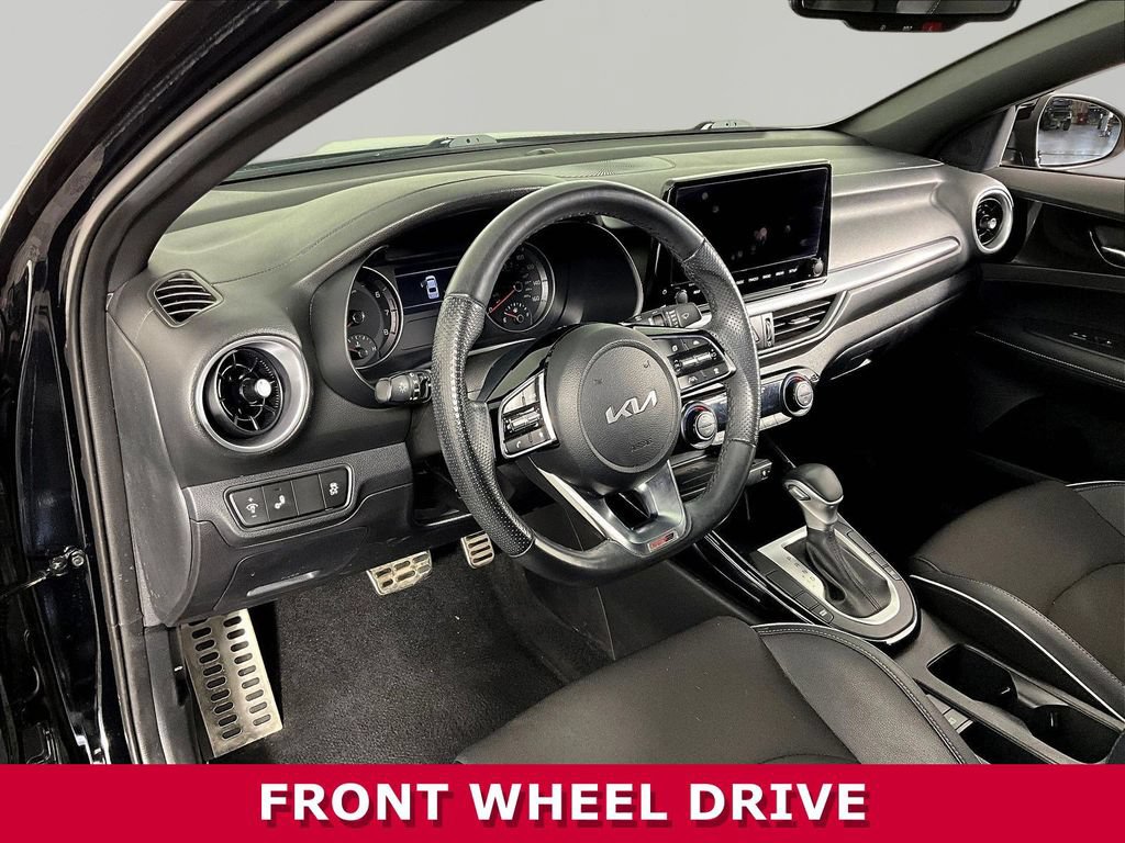 2023 Kia Forte GT-Line - Photo 16
