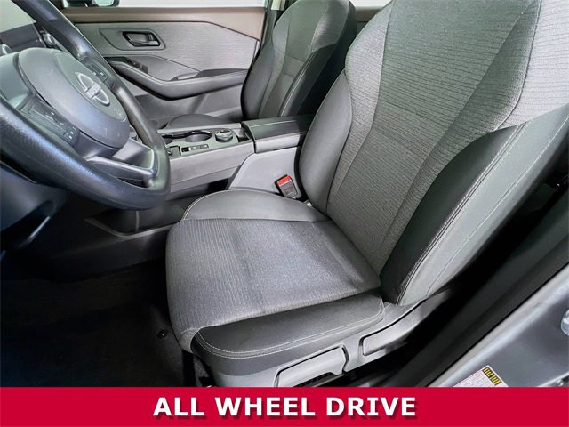 2022 Nissan Rogue S photo 2