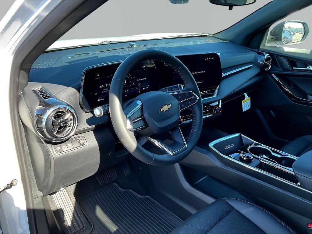 2027 Chevrolet Equinox LT - Photo 15