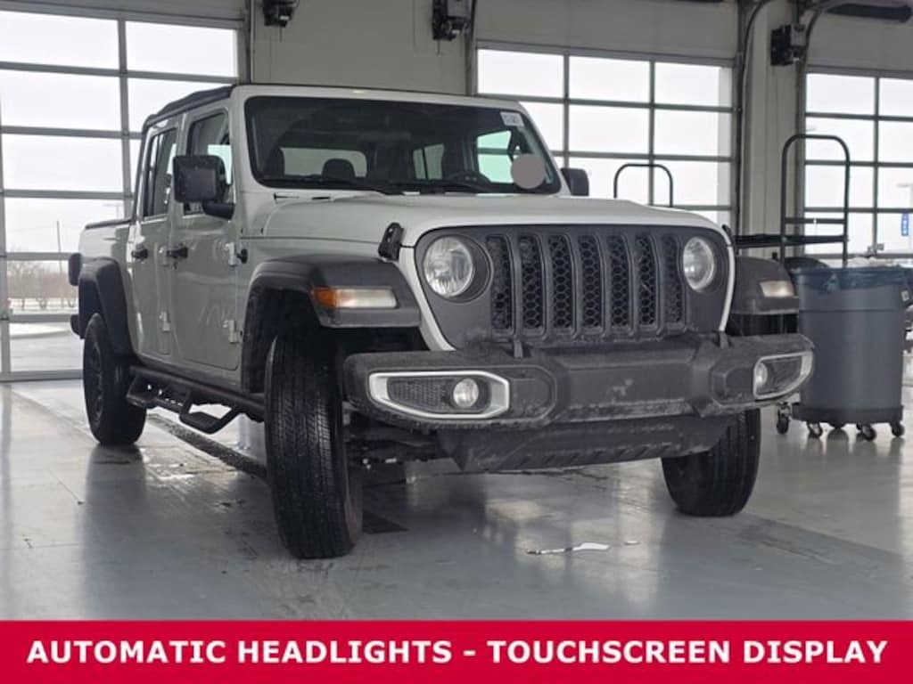 Used 2023 Jeep Gladiator Truck Crew Cab