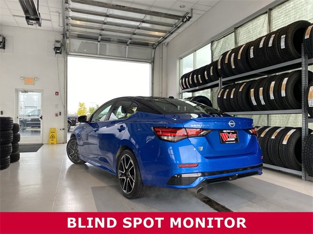 2024 Nissan Sentra SR photo 3