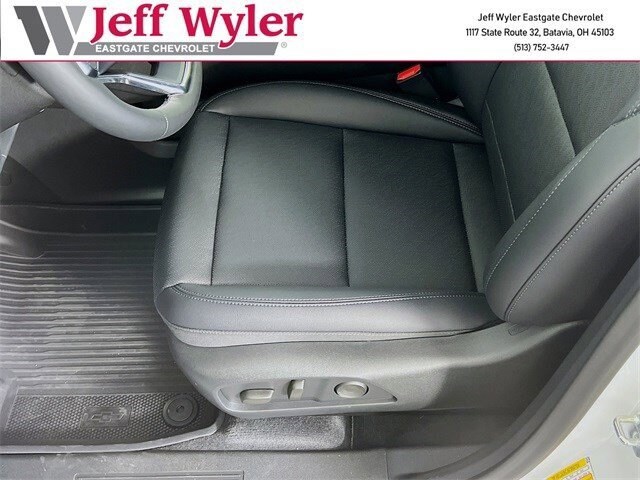 2026 Chevrolet Equinox LT photo 4