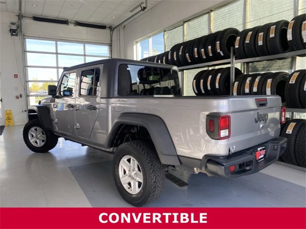 Used 2020 Jeep Gladiator  Truck Crew Cab