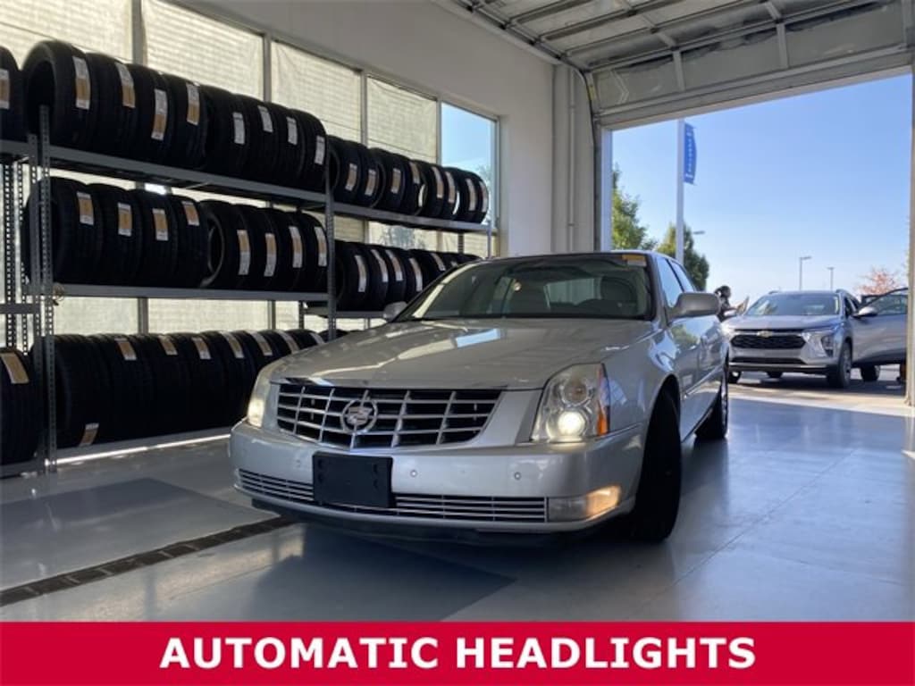 Used 2009 CADILLAC DTS  Sedan