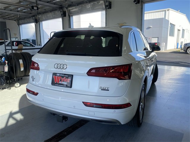 2018 Audi Q5 2.0T Premium Plus photo 2