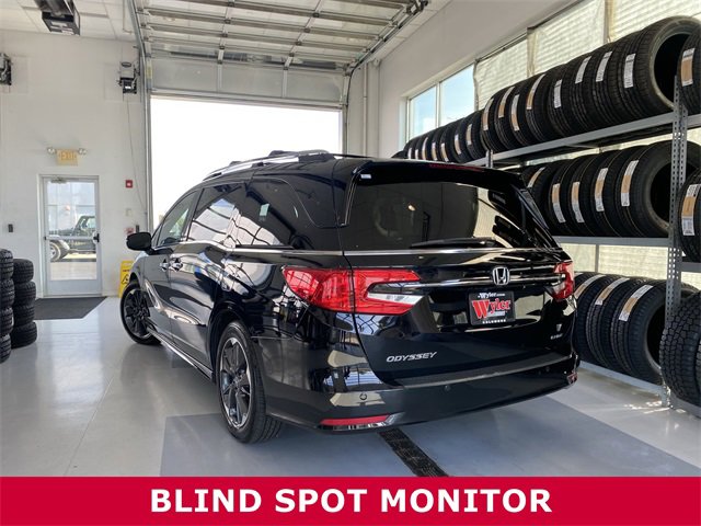 2023 Honda Odyssey Elite photo 2