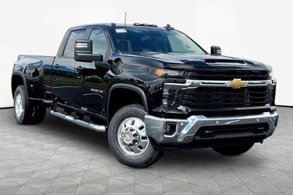 New 2026 Chevrolet Silverado 3500 HD LT DRW Truck