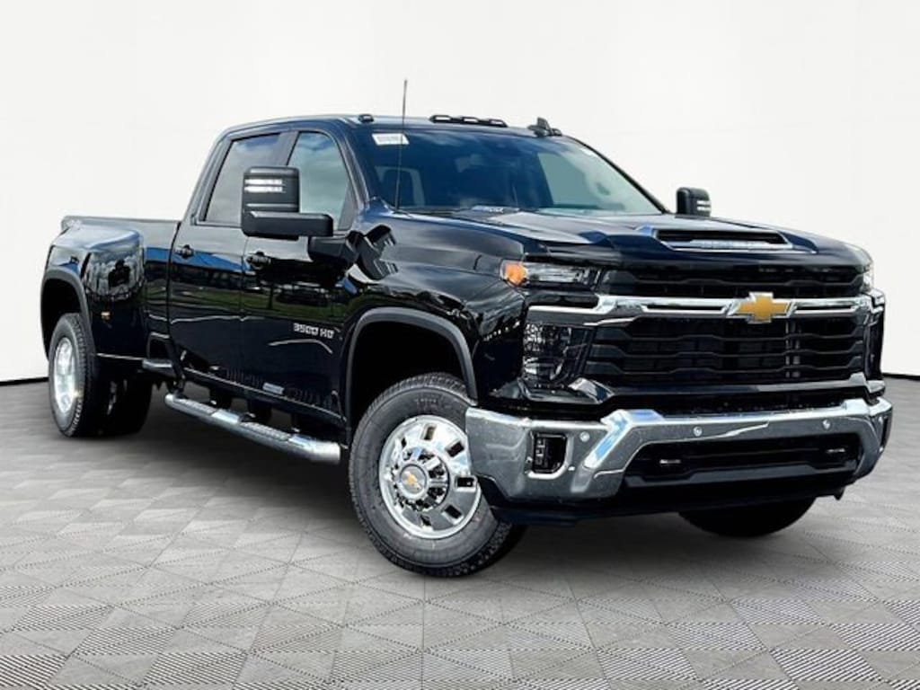 New 2026 Chevrolet Silverado 3500 HD LT DRW Truck