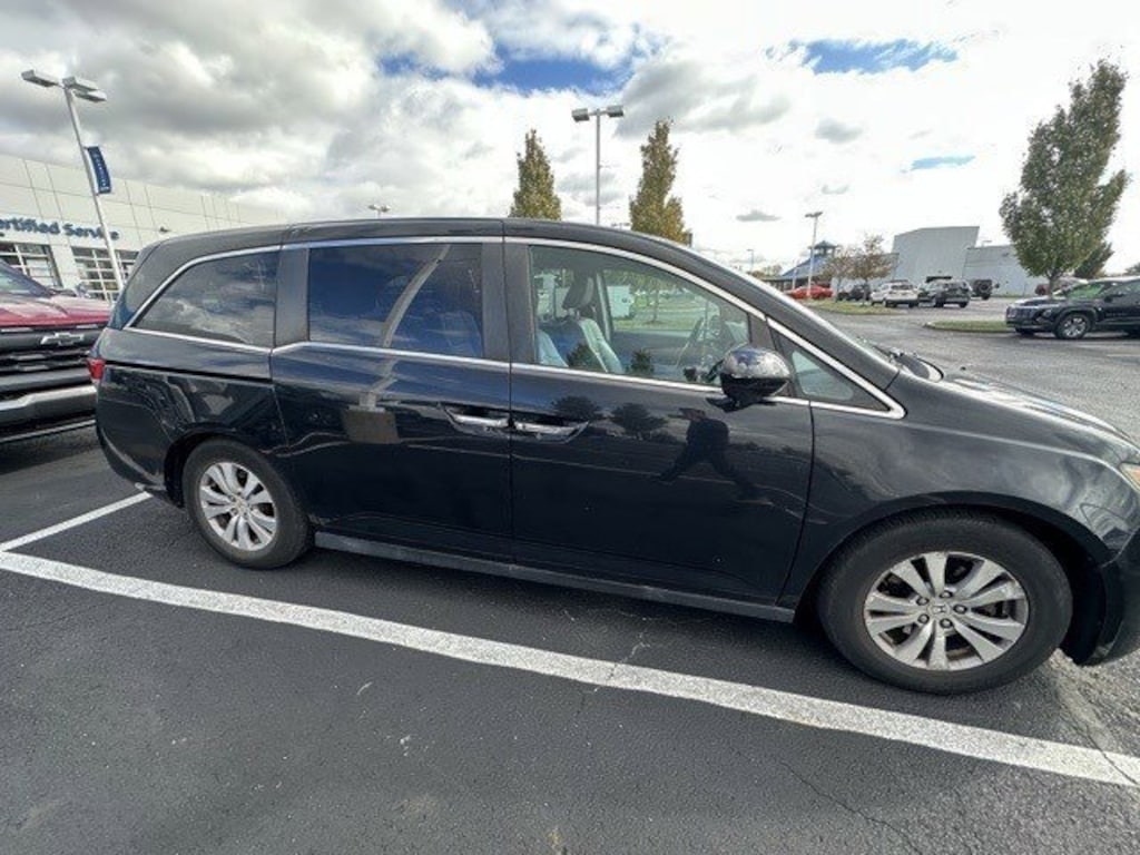 Used 2015 Honda Odyssey Van