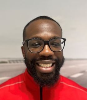 Staff member Derrick Jones from ID_32541f19ed60