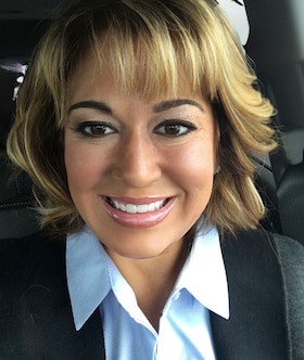 Staff member Jennifer Thompson from ID_3ff962216361