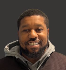 Staff member Wesley Overton from ID_1f27101e7e8c