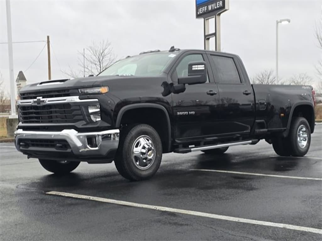 New 2026 Chevrolet Silverado 3500 HD LT DRW Truck