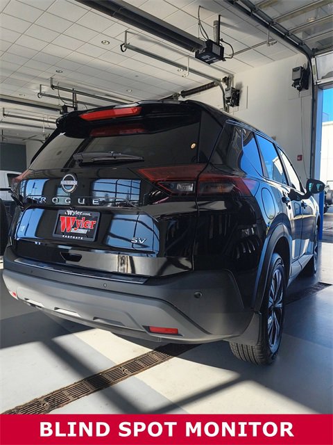 2023 Nissan Rogue SV photo 2