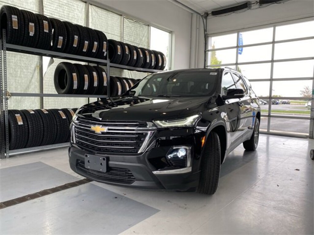 Used 2023 Chevrolet Traverse  SUV