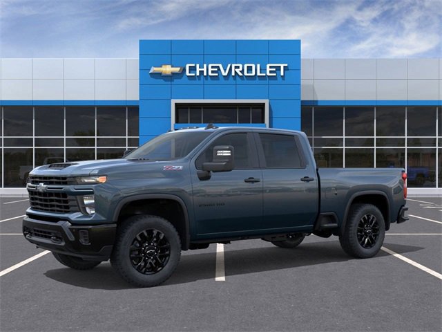 2026 Chevrolet Silverado 2500HD Custom photo 2