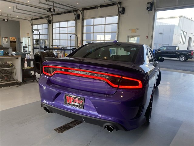 2019 Dodge Charger SRT8 R/T Scat Pack photo 3