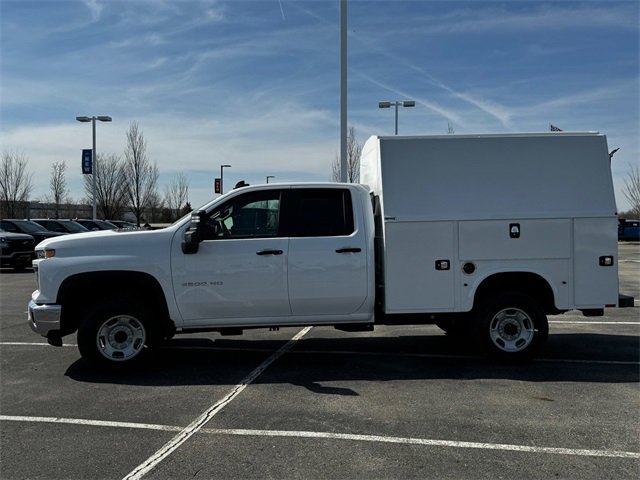 2024 Chevrolet Silverado 2500HD photo 3