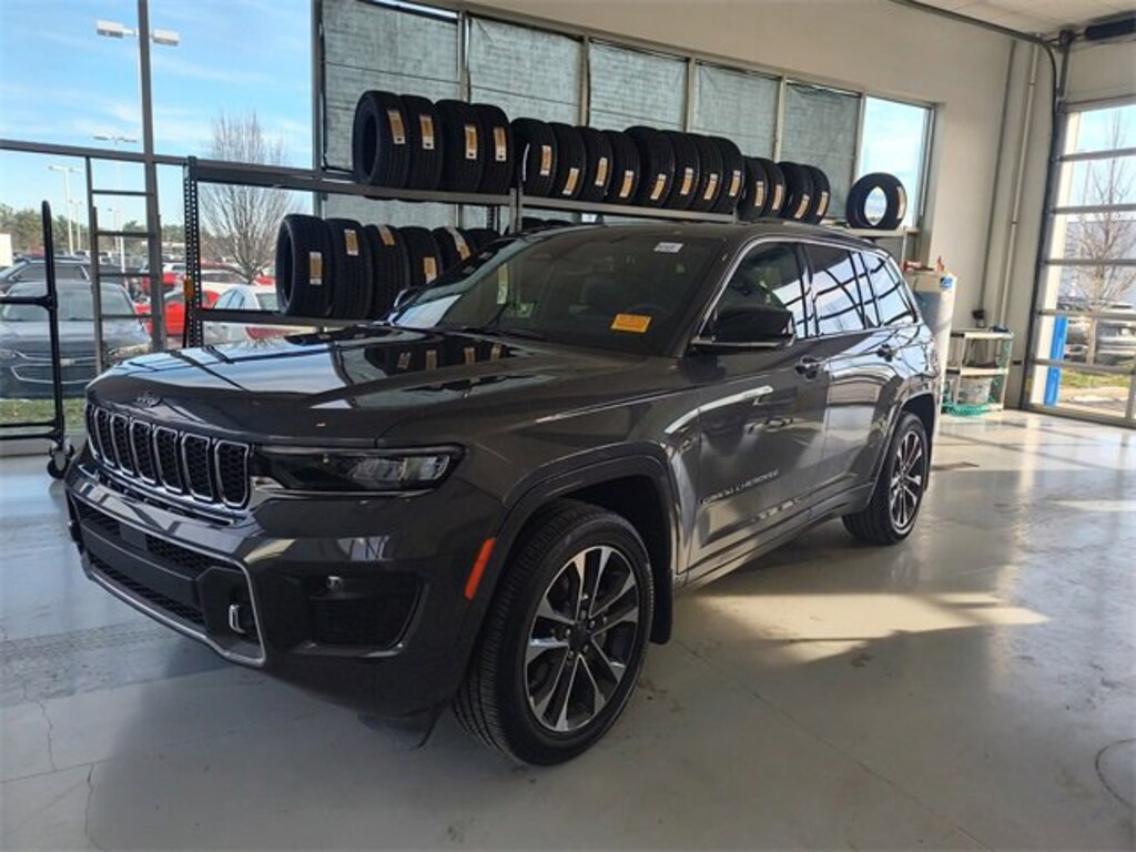 Used 2023 Jeep Grand Cherokee SUV