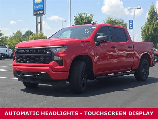 2026 Chevrolet Silverado 1500 Custom photo 2