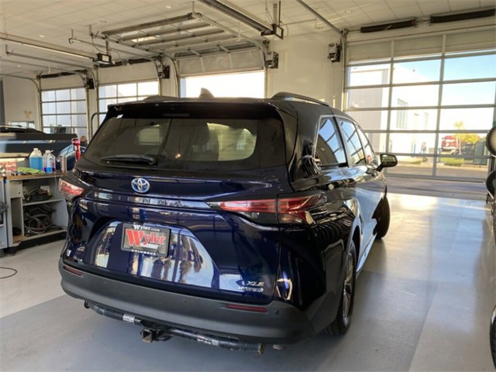 Used 2021 Toyota Sienna Van