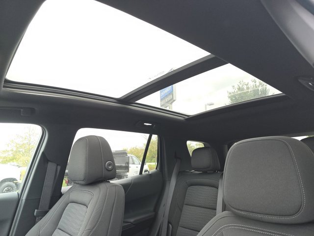 2026 Chevrolet Equinox LT photo 2