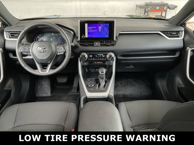 2024 Toyota RAV4 Hybrid SE photo 3