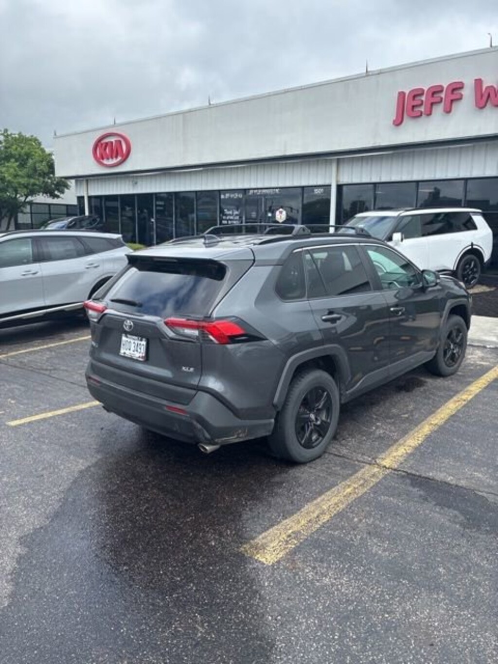 Used 2020 Toyota RAV4 SUV