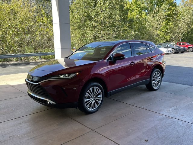 2024 Toyota Venza photo 3
