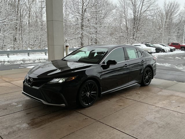 2023 Toyota Camry XSE photo 3