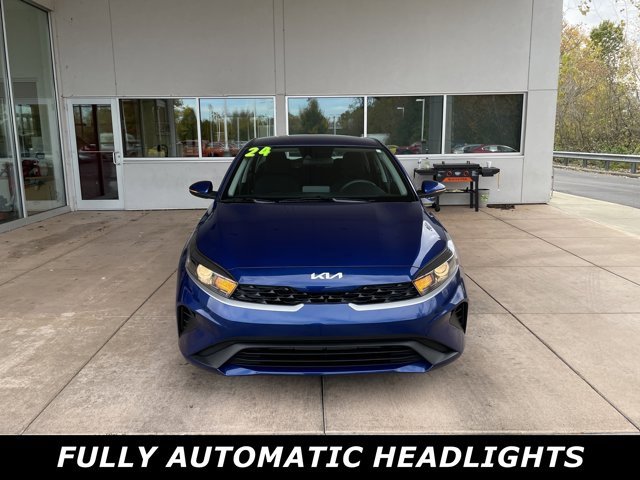 2024 Kia Forte LXS photo 2