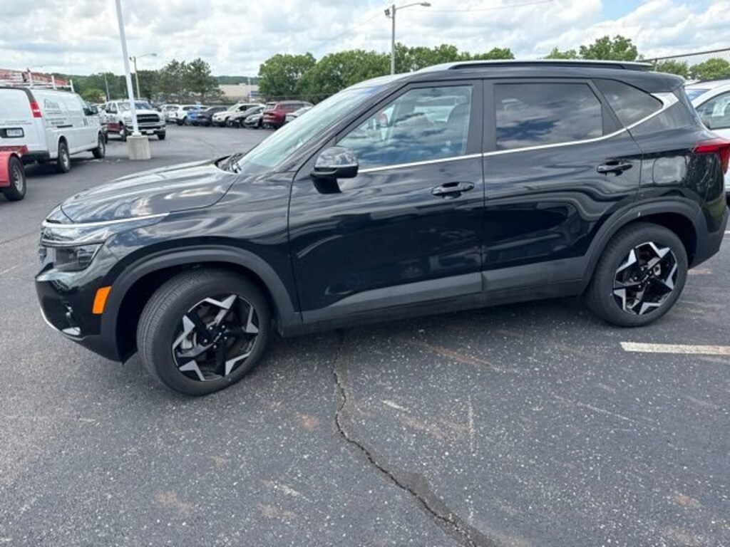 Used 2024 Kia Seltos SUV