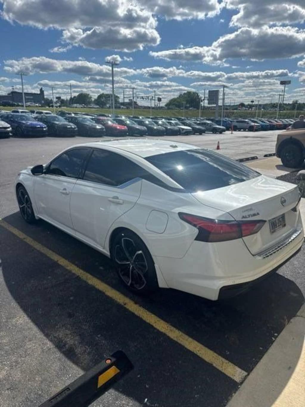 Used 2023 Nissan Altima Sedan