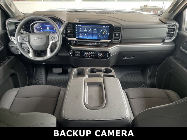2025 Chevrolet Silverado 1500 RST photo 3
