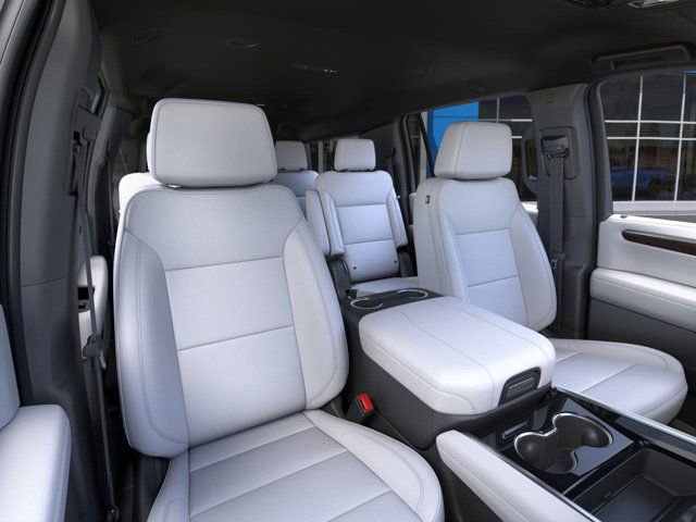 2026 Chevrolet Suburban Premier - Photo 16