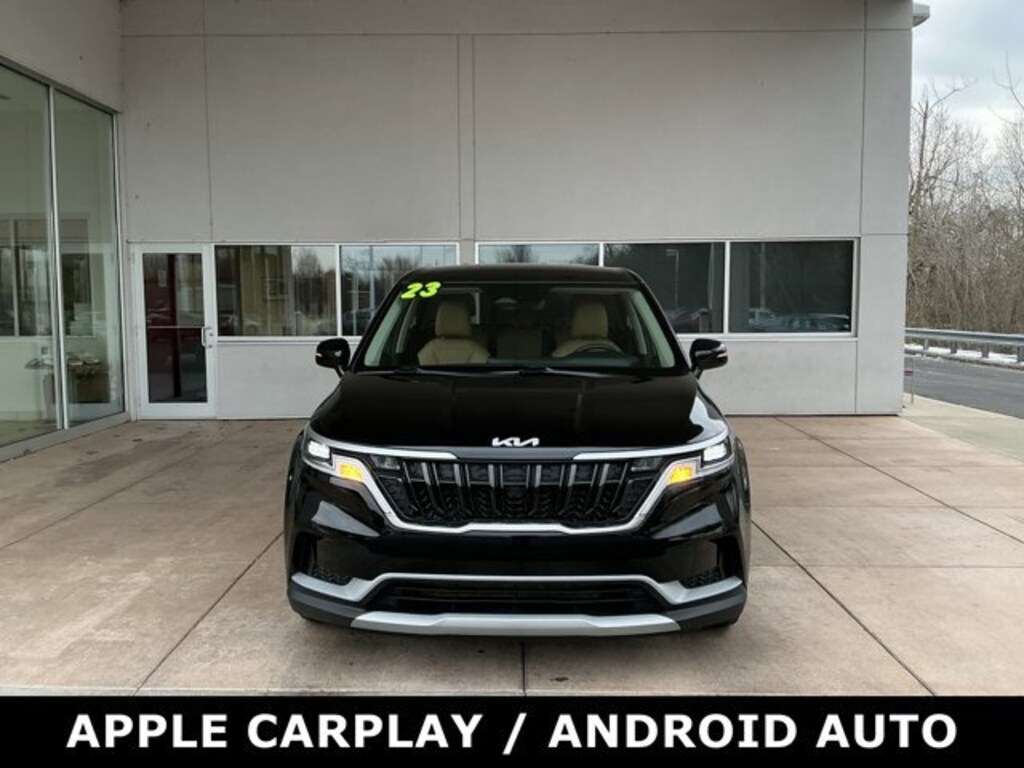 Used 2023 Kia Carnival MPV