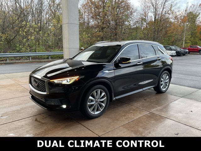 2022 Infiniti QX50 Luxe photo 3