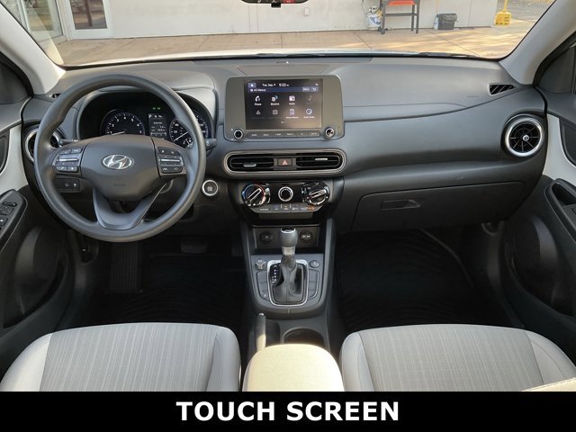 2023 Hyundai Kona SEL photo 4