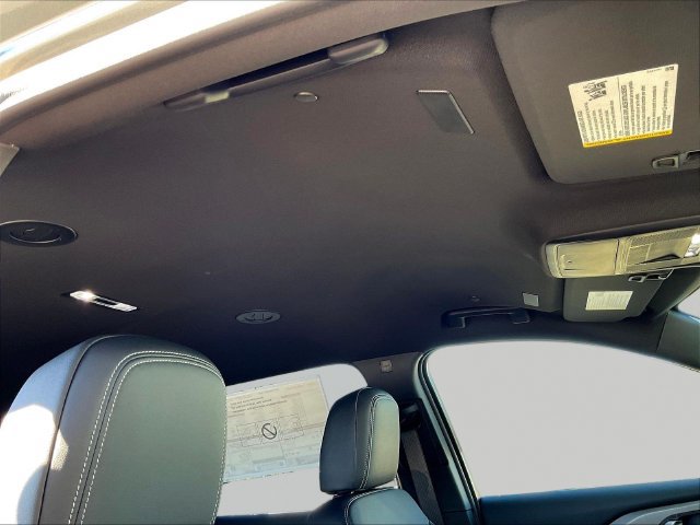 2027 Chevrolet Traverse LT - Photo 12