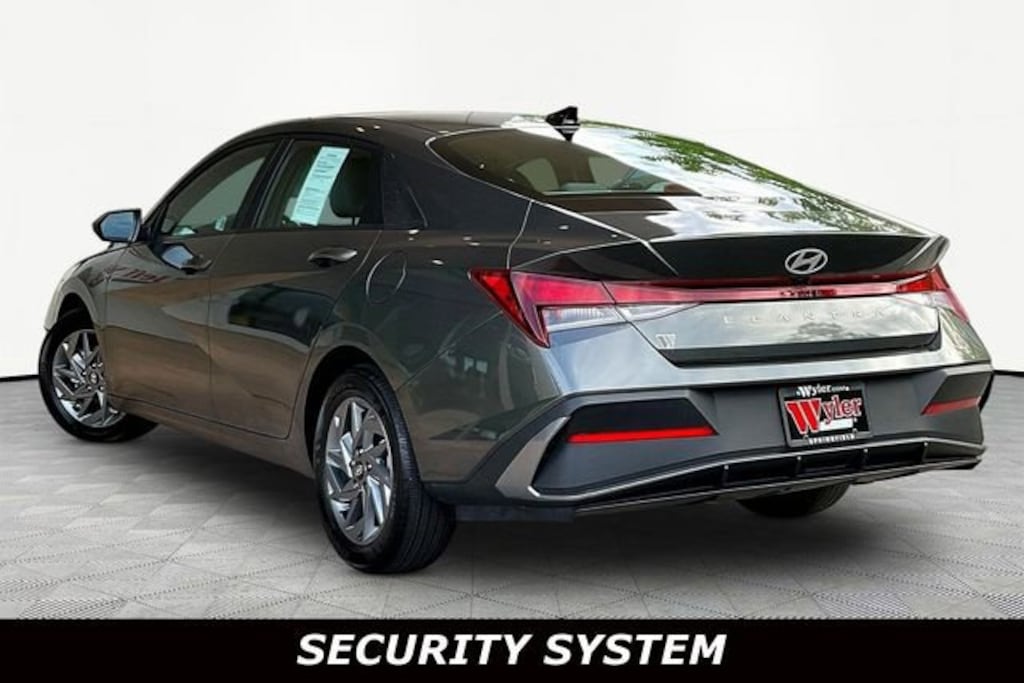 Used 2024 Hyundai Elantra Sedan