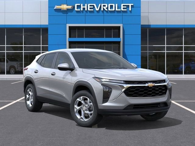 2026 Chevrolet Trax LS - Photo 7