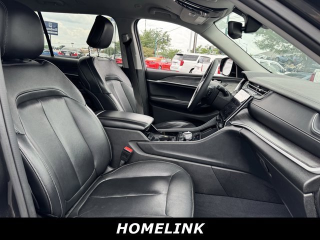 2023 Jeep Grand Cherokee Limited photo 2