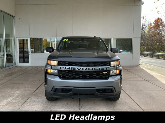 2021 Chevrolet Silverado 1500 Custom photo 2