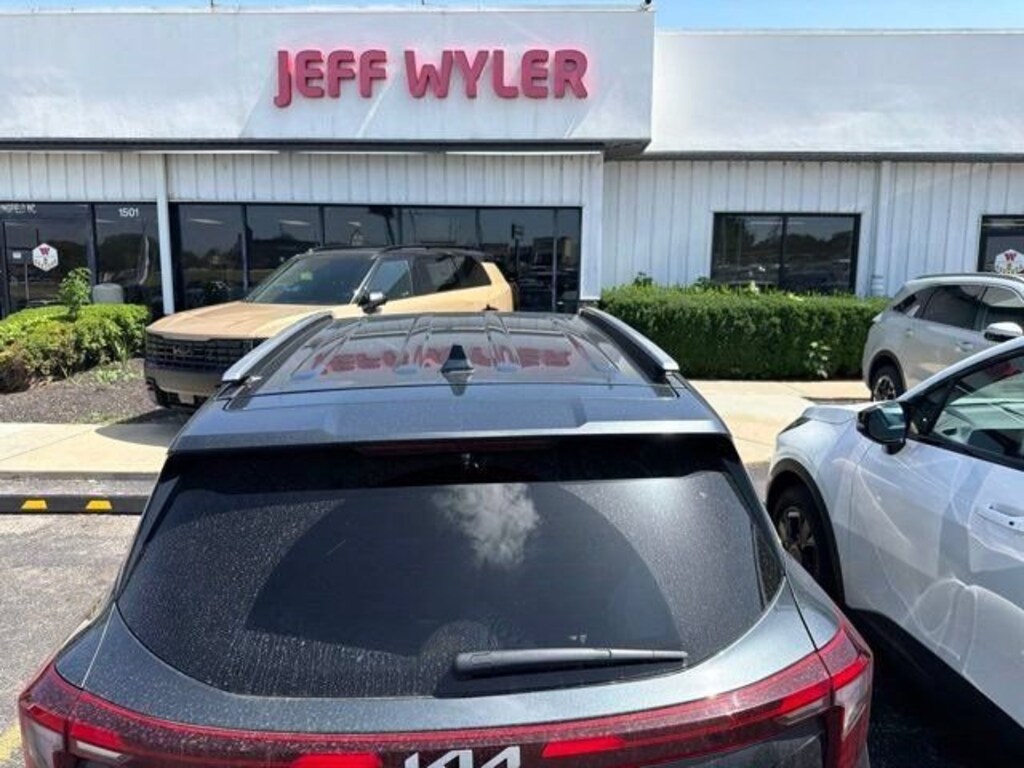Used 2024 Kia Seltos SUV