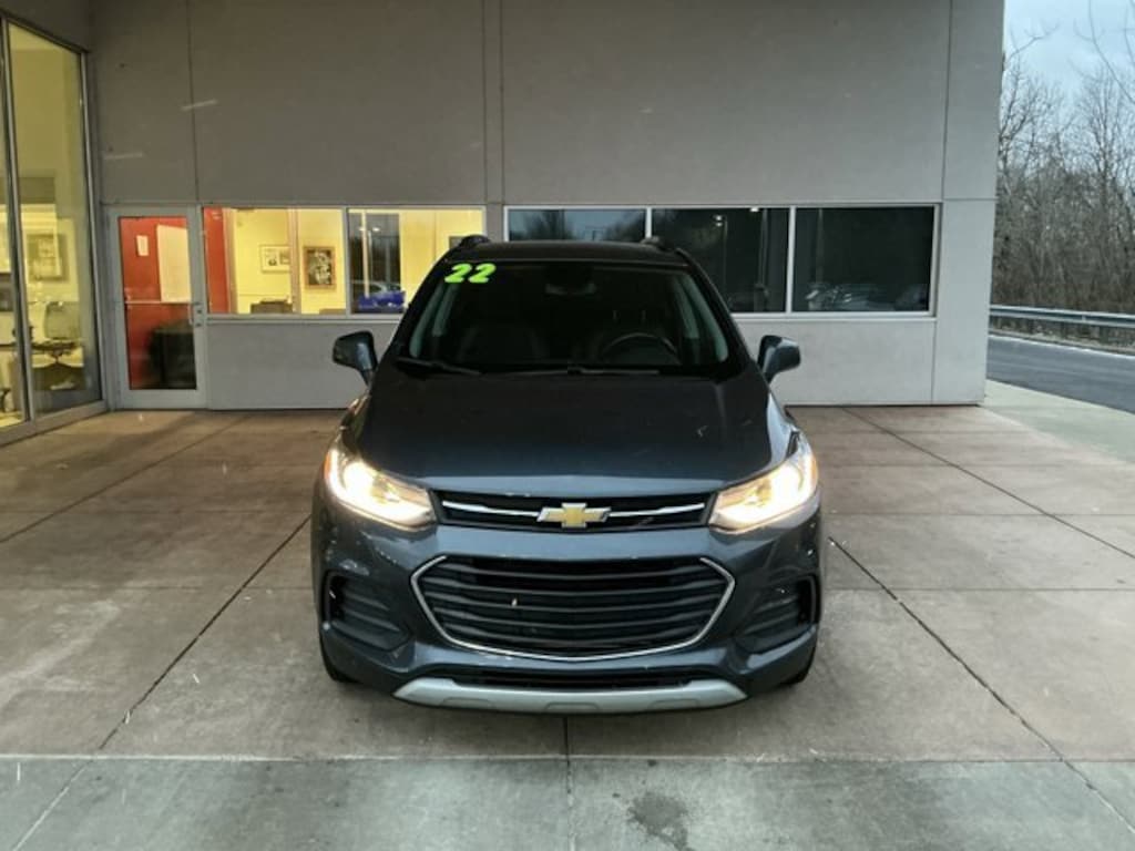 Used 2022 Chevrolet Trax SUV