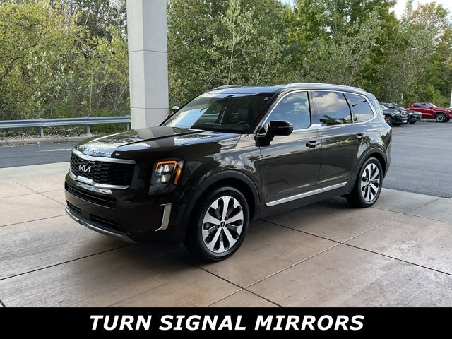 2022 Kia Telluride EX photo 2